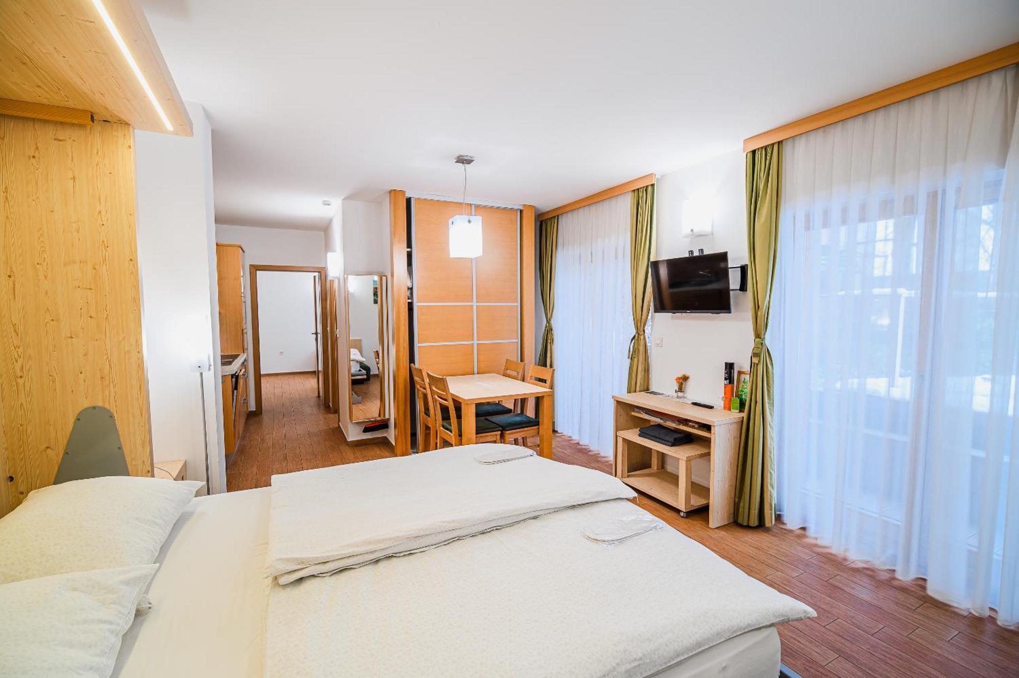 Apartments Maleric With Indoor Pool And Wellness Dragatus Ruang foto