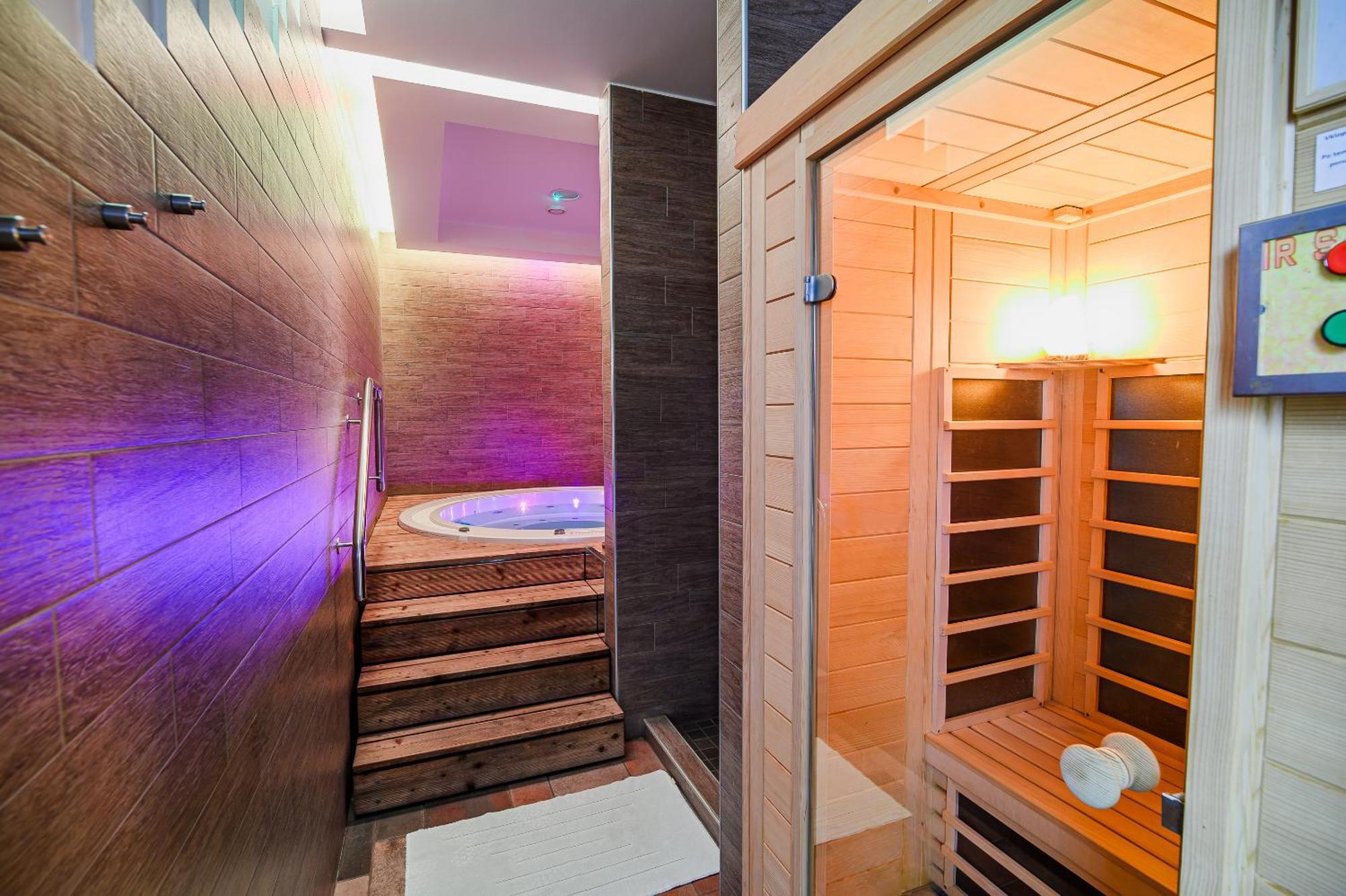 Apartments Maleric With Indoor Pool And Wellness Dragatus Bagian luar foto