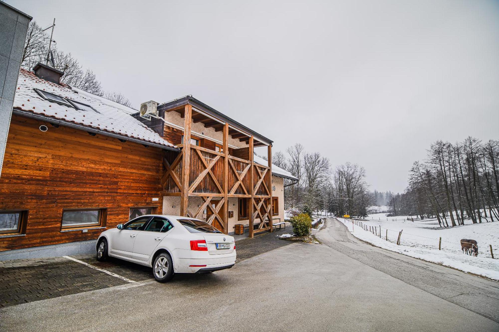 Apartments Maleric With Indoor Pool And Wellness Dragatus Bagian luar foto
