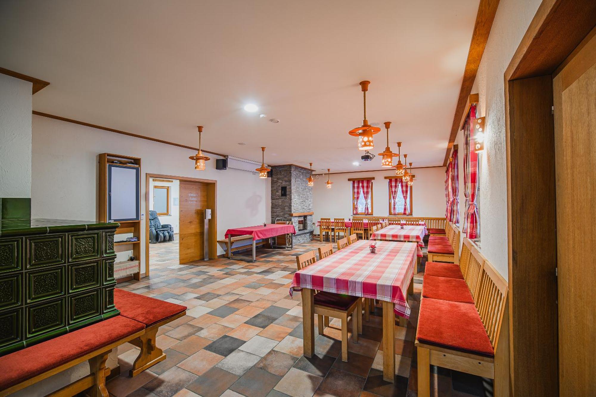 Apartments Maleric With Indoor Pool And Wellness Dragatus Bagian luar foto