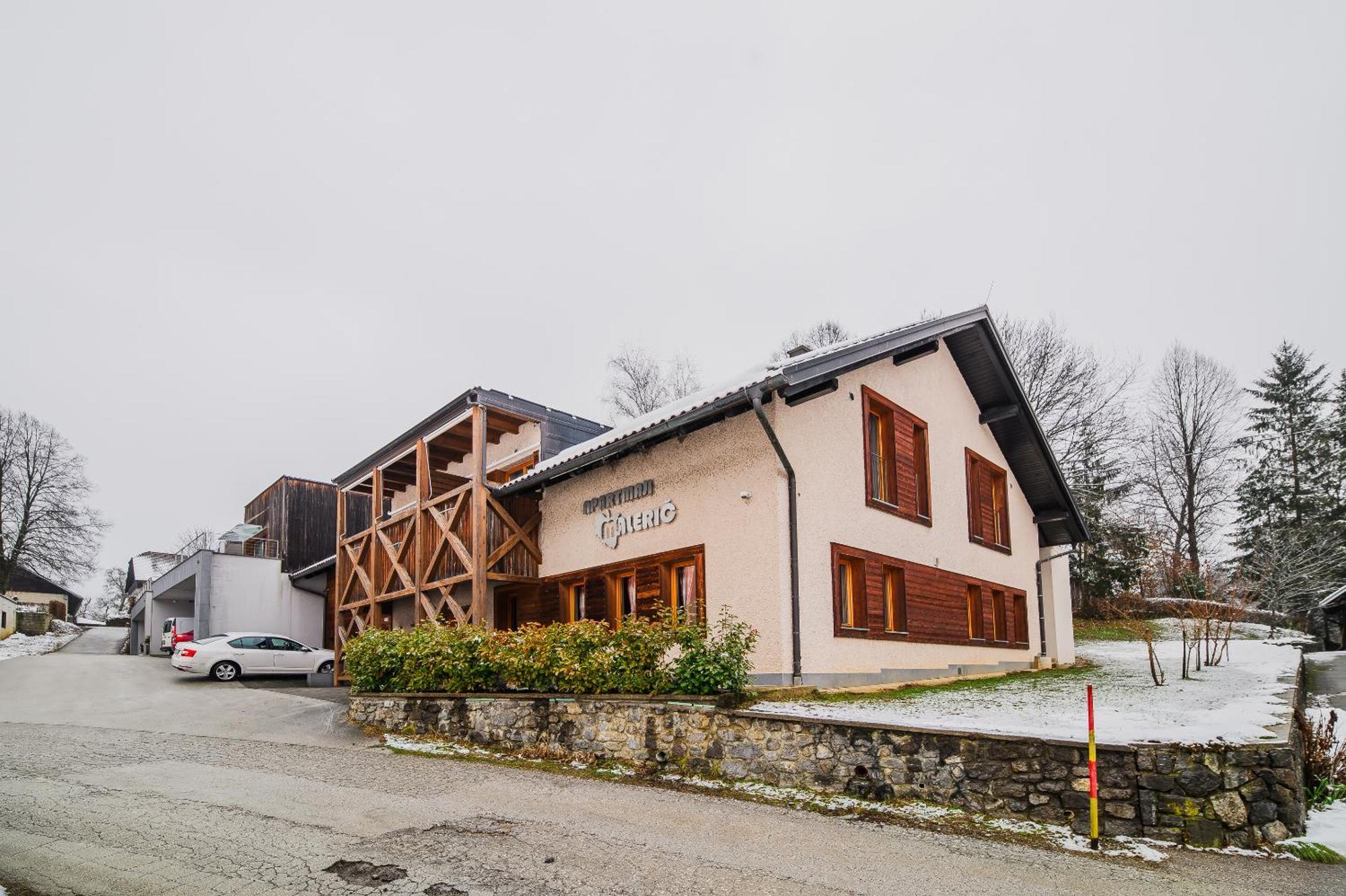 Apartments Maleric With Indoor Pool And Wellness Dragatus Bagian luar foto