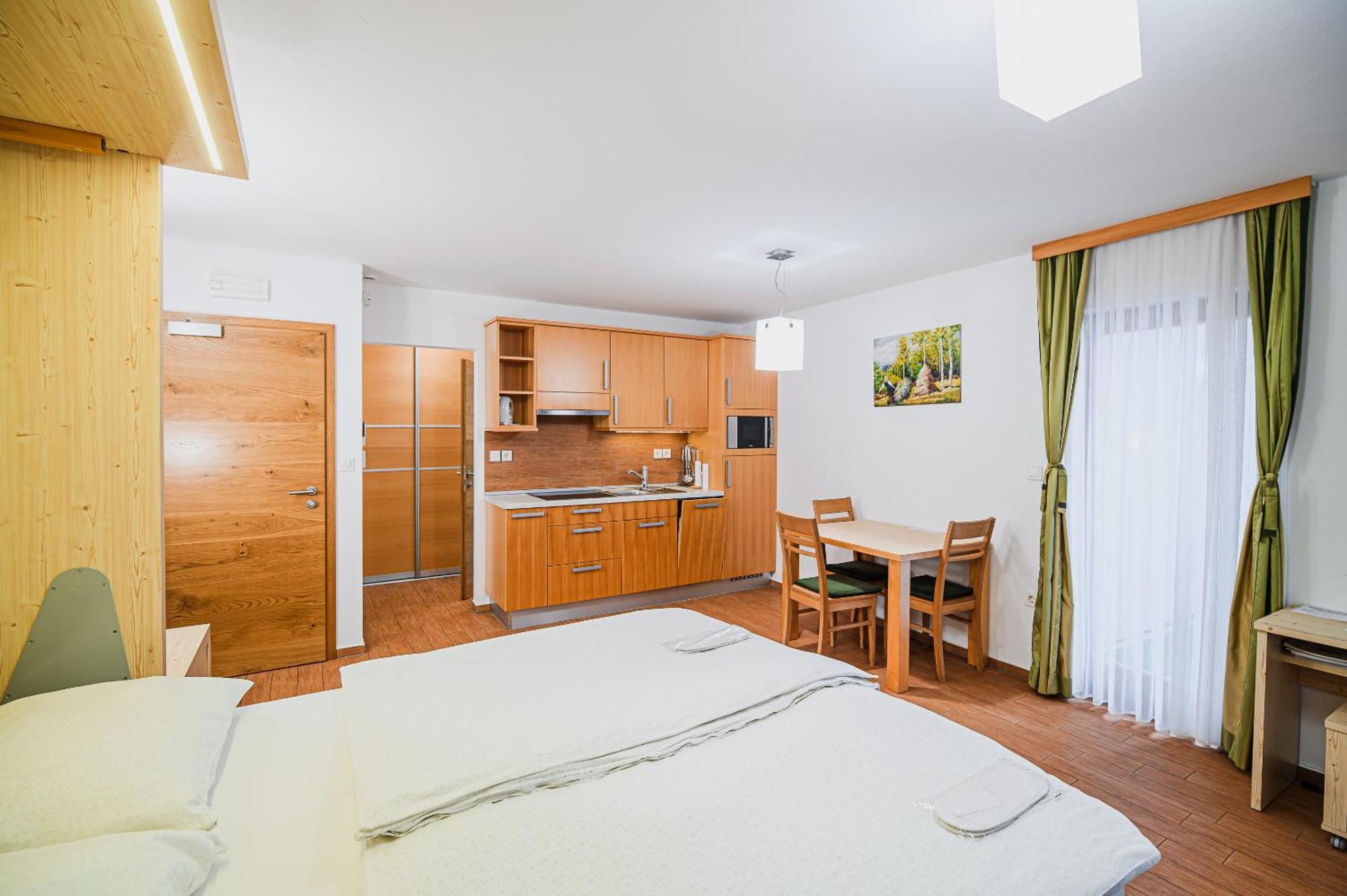 Apartments Maleric With Indoor Pool And Wellness Dragatus Ruang foto